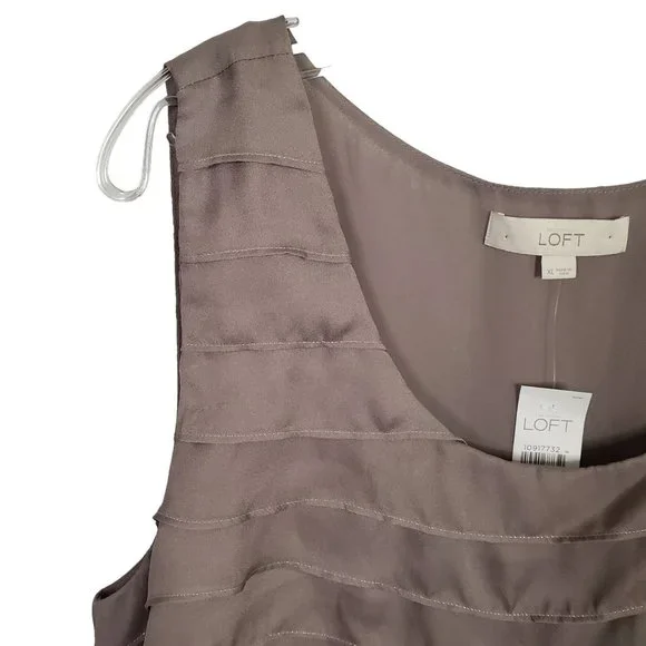 Ann Taylor LOFT NWT Size XL Tank Silky Shell Layer Ruffled Metallic Thread Lined - Picture 3 of 5